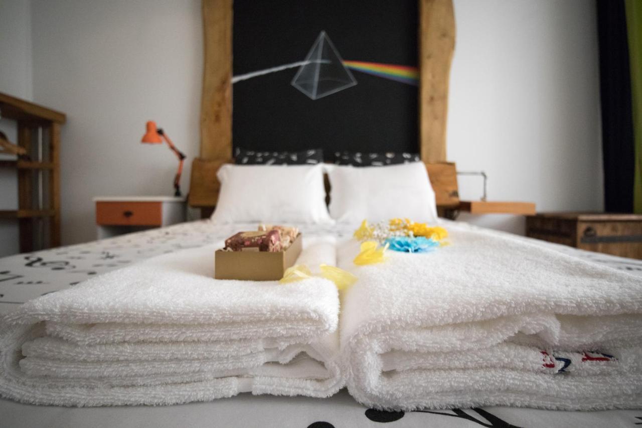 Modern & Recycled Guest House มาชิโก ภายนอก รูปภาพ