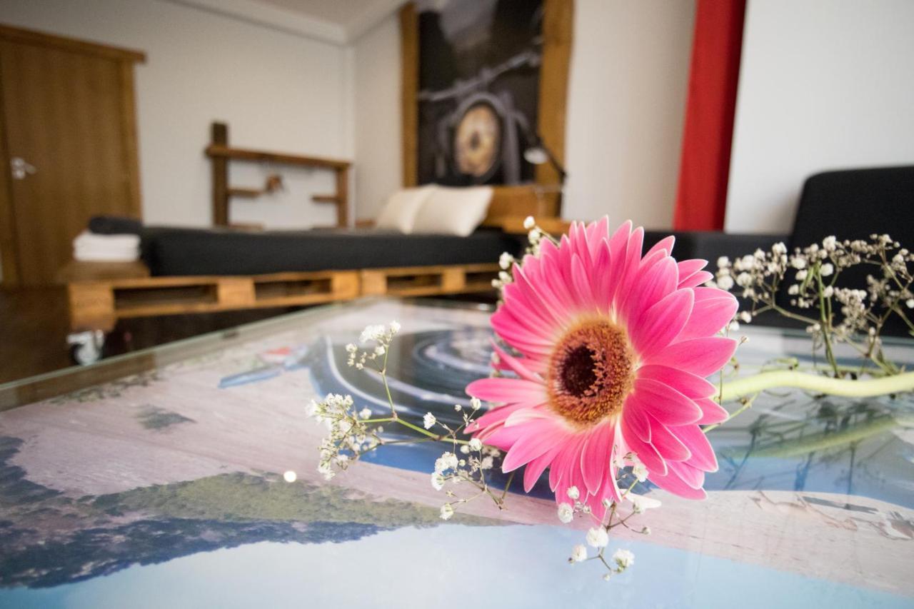 Modern & Recycled Guest House มาชิโก ภายนอก รูปภาพ